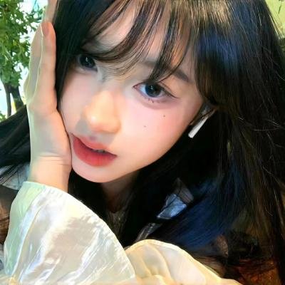 她们的名字叫红海报