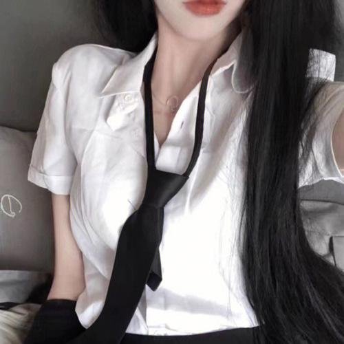 幸运的他们海报